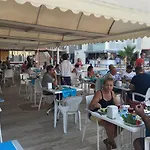 Sunpoint מלון
